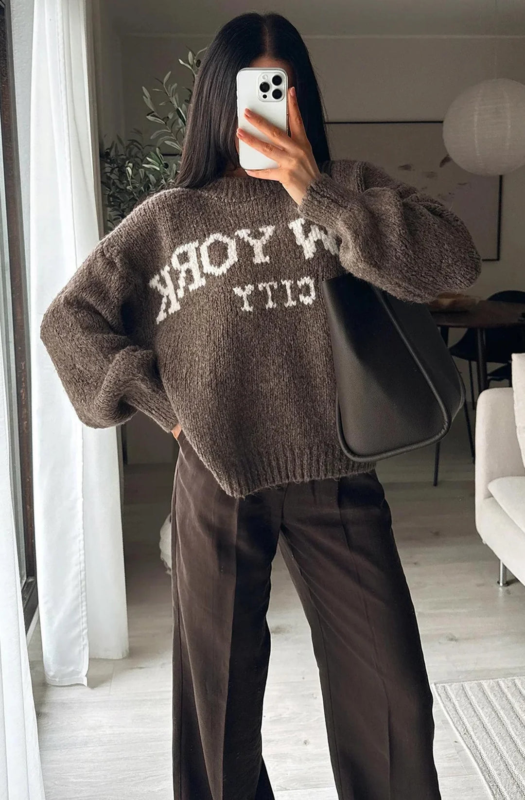 'NYC' Graphic Knitted Sweater Jumper -Chocolate