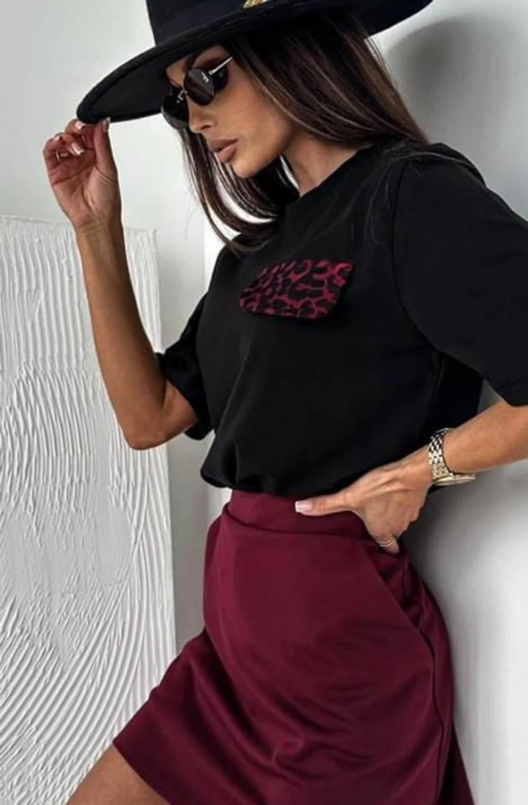 PERRIE LEOPARD PRINT T-SHIRT TOP-WINE