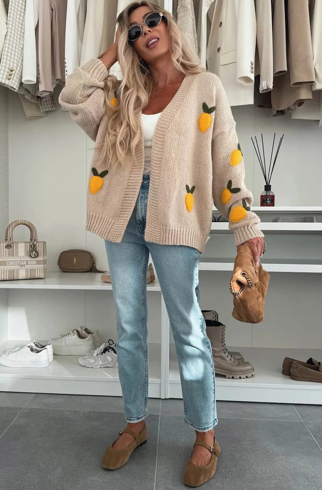 SOFIA 'LEMON' APPLIQUE EMBROIDERED KNITTED CARDIGAN-STONE
