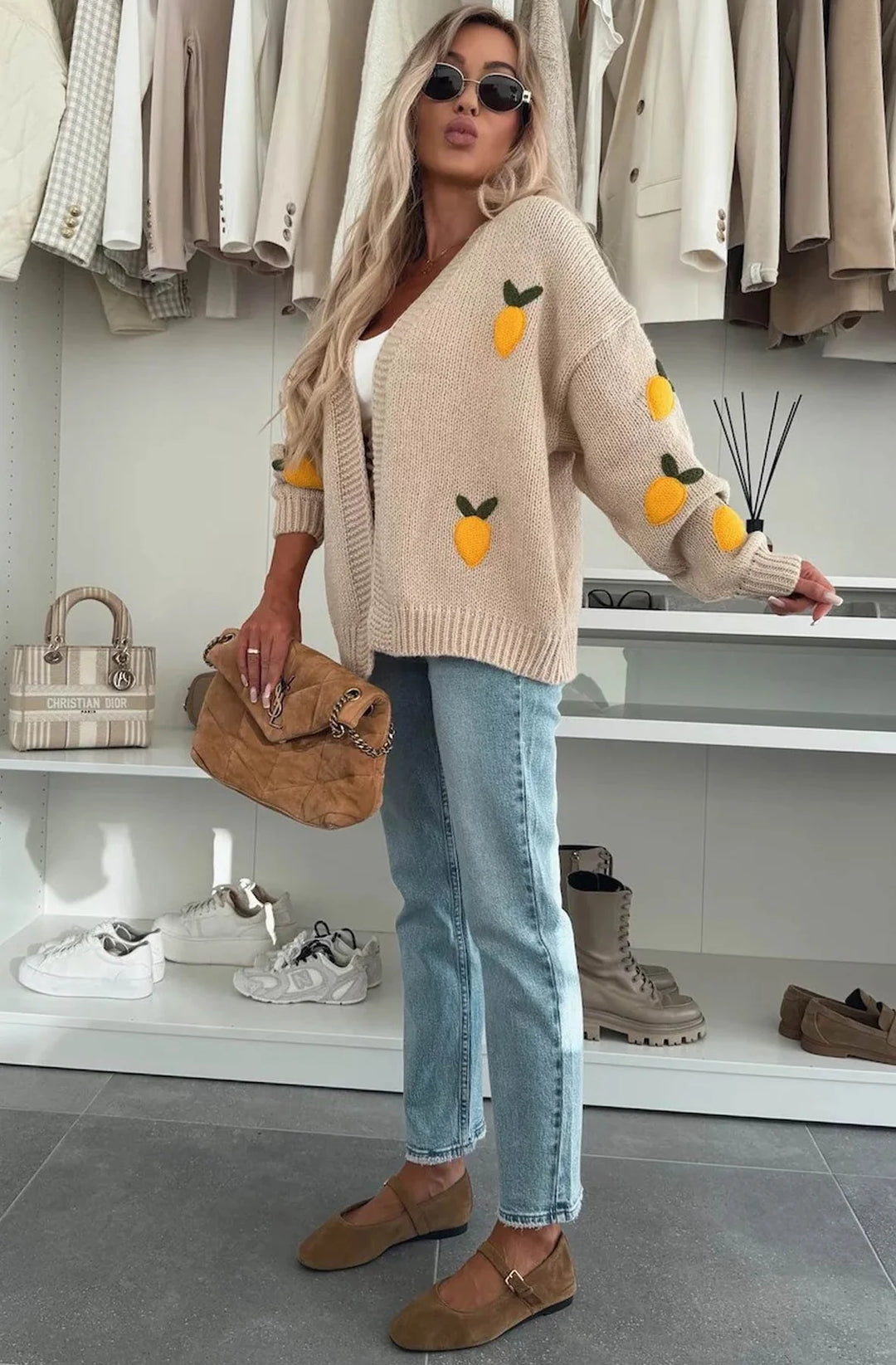 SOFIA 'LEMON' APPLIQUE EMBROIDERED KNITTED CARDIGAN-STONE