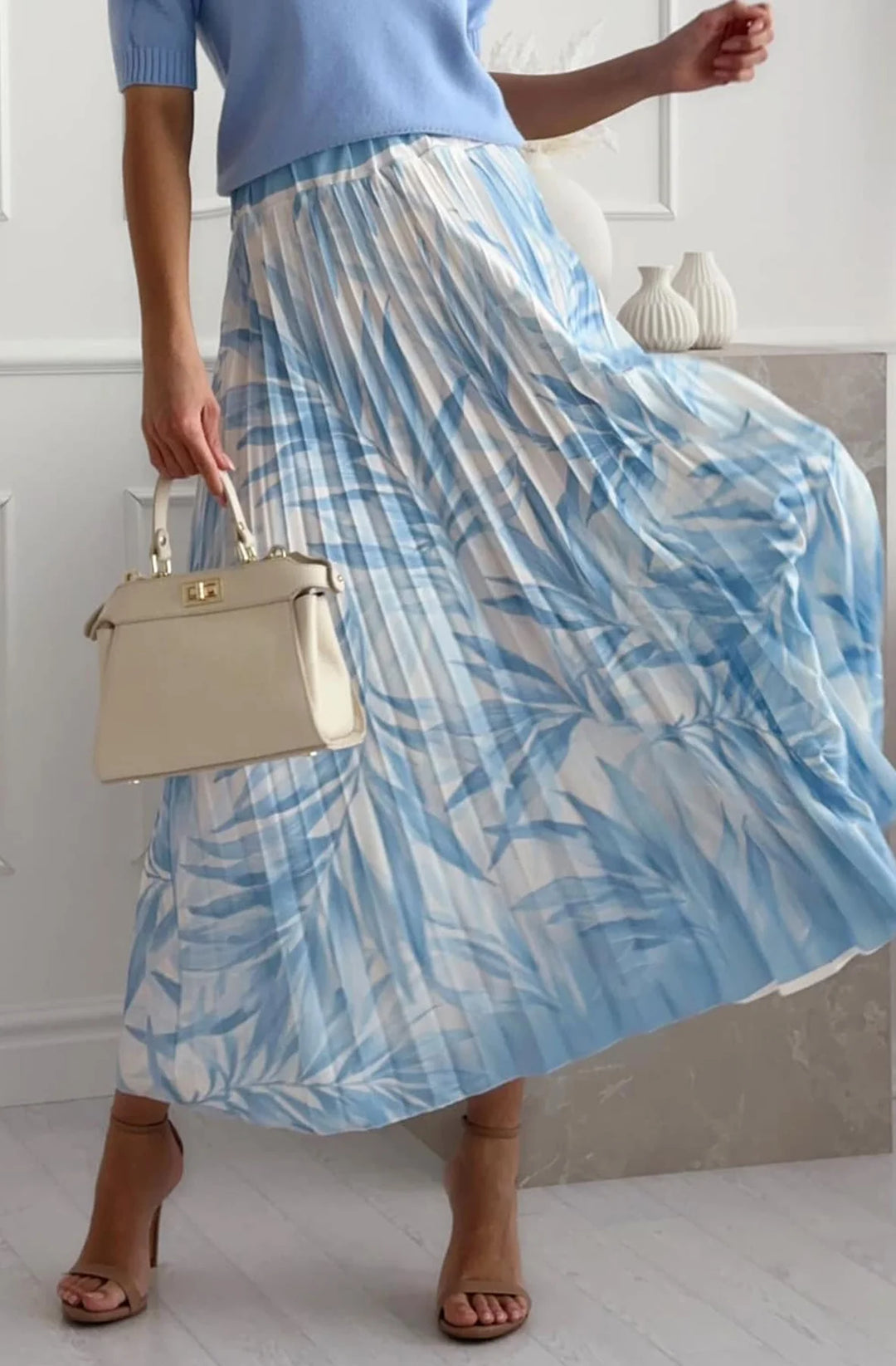 TARA PLEATED TROPICAL FLORAL MIDAXI SKIRT-BLUE